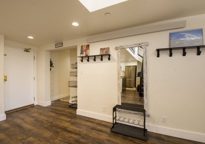 Fully remodeled Crestview unit - sleeps up to 10