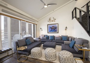 Fully remodeled Crestview unit - sleeps up to 10