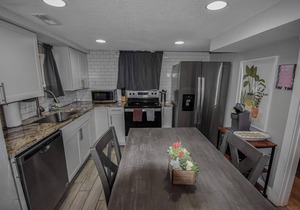 Fun and Affordable Dual Bedroom Lower Unit in Vibrant Denver