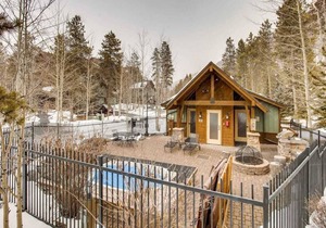 Fun and Relaxation in a Mountain Vacation Getaway!