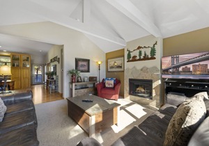 Gateway to the Wildside - Lodge-Style Townhome Near Rocky Mountain National Park! -- EV #3453