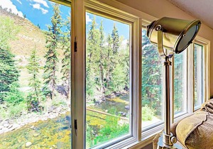 Gorgeous Gore Creek & Alpine Views | Beautifully Updated Condo | Free Shuttle