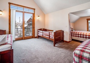 Gorgeous Rocky Mountain Home w/ Amazing Views, Private Hot Tub, & Shared Tennis