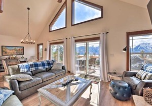 Gorgeous Twin Lakes Home with Deck Overlooking Mtns!
