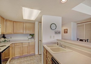 Gorgeous two bedroom Frisco condo. Unbeatable views of Lake Dillon.
