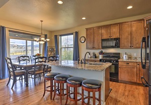 Granby Home w/Hot Tub + Ski, Golf & Pool Access