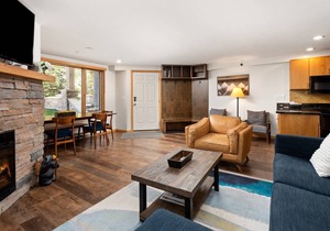 Great Location In Snowmass! Outdoor Pool, Hot Tubs, Fitness Rm. Walk To Dining/Shops/Mtn/Concerts!