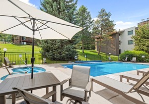 Guest Favorites at 10% Off! Stay 3 nights through Nov