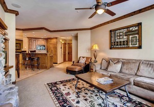 Highlands Lodge 208 - 3 Bedroom Residence