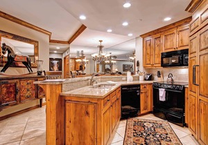 Highlands Lodge 208 - 3 Bedroom Residence