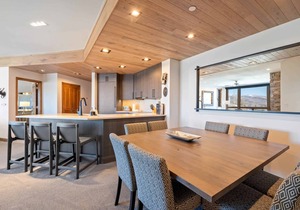 Highlands Westview 208