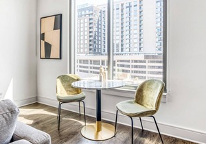Hip Golden Triangle Studio w/ Gym & Pool near Capitol Hill, by Blueground