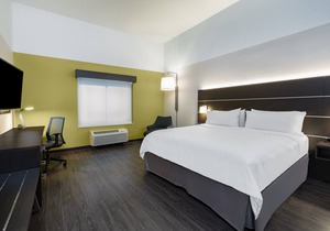 Holiday Inn Express & Suites Trinidad, an IHG Hotel