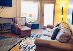 Horsetooth Peak 26C - 1 Br Condo - Jetted Bathtub - Lake/Mountain Views!