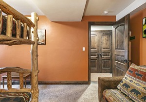 Impeccable Platinum Rated 5-Bedroom Home Private Hot Tub, Amazing Views