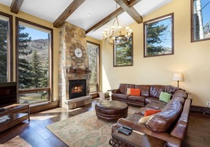 Impeccable Platinum Rated 5-Bedroom Home Private Hot Tub, Amazing Views