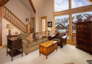 Incredible Views of WP Resort, Washer & Dryer, Private Hot Tub for Relaxation
