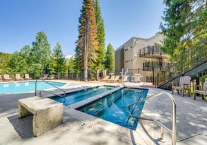 Iron Horse Studio with Resort Amenities Walk to WP!