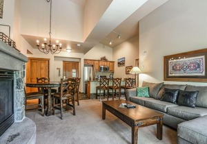 Jack Pine 8008 by SummitCove Vacation Lodging
