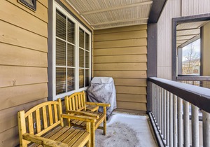 Keystone - River Run Village. Newly updated 2 Bed 2 Bath. 100 yds to Gondola