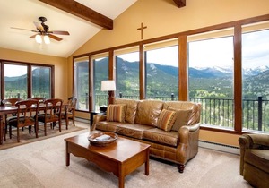 Kintzle Vacation Home at Windcliff by RedAwning