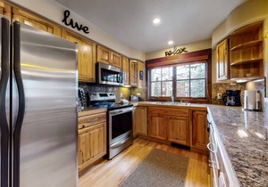 Large & Attractive Condo Near Steamboat Lifts w/WiFi, Shared Hot Tub, & W/D