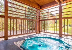 Large & Attractive Condo Near Steamboat Lifts w/WiFi, Shared Hot Tub, & W/D