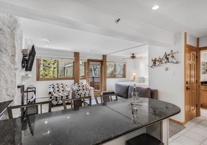 Laurelwood Condominiums 306