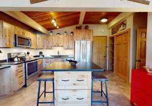 Laurelwood Condominiums 309