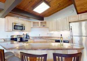 Laurelwood Condominiums 311