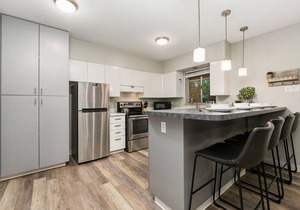 Lavender Suite | Relaxed, Walkable Old Town Stay
