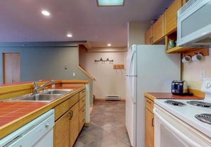 Liftside Condominiums 306