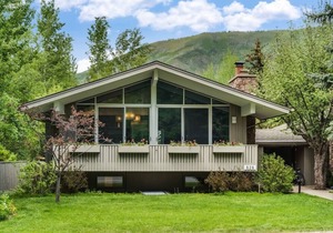Light filled Contemporary in prestigious West End