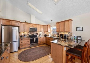 Lily Mountain Lodge - Amazing Mountains Views, Private Hot Tub, Great Location