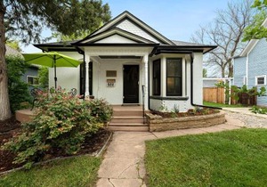 Lola House! Cozy Comfort, Prime Old Town Location