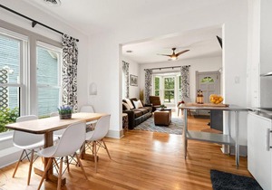 Lola House! Cozy Comfort, Prime Old Town Location