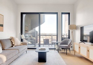 Lovely City Park 2BR w/ Balcony & W/D, near Uptown dining, by Blueground