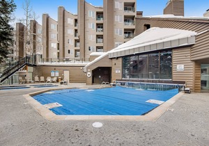 Lovely Studio Home w/Shared Hot Tub & Pool + Free WiFi/Game Room/Ping-Pong Table