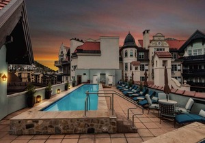 Luxury 2BR Arrabelle residence - ski in/ski out in Lionshead, rooftop pool & spa