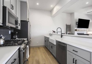 Luxury Condo, Sleeps 6! 20 min to RMNP, Ski Granby Ranch, Winter Park, GrandLake