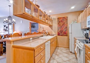 Luxury ski-in/out condo in Beaver Creek Village core. Walk to everything!