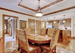Luxury ski-in/ski-out Arrabelle 1BR residence w/rooftop pool, spa, gym & more!