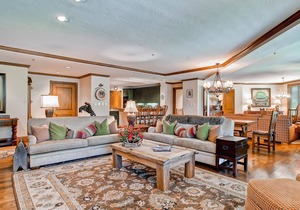 McCoy Peak Lodge 101 - Four Bedroom