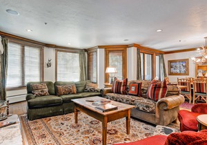 McCoy Peak Lodge 402
