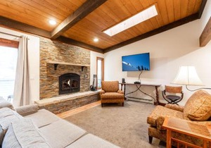Meadow Creek Townhome by Vail Realty