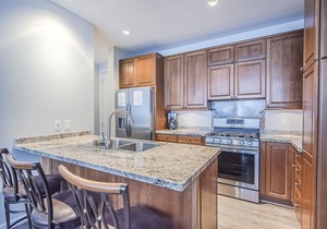 MOST AMAZING VIEWS from this condo. Only minutes from slopes. Shared hot tub