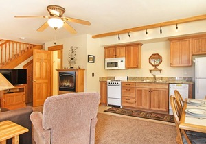 Mount Dickinson 18B - 1 Br Condo with Mountain Views!