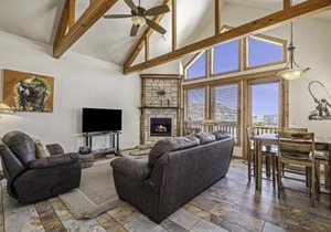 Mount Neota 33 Condo
