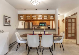 Mountain Modern Beaver Creek Village Condo, Ski-In and Out, w/Hot Tub and Views