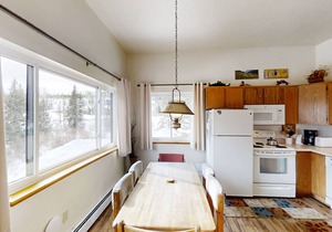 Mountaintop condo with private balcony